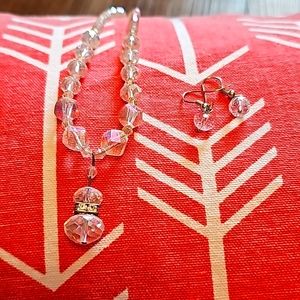 Necklace and earring set